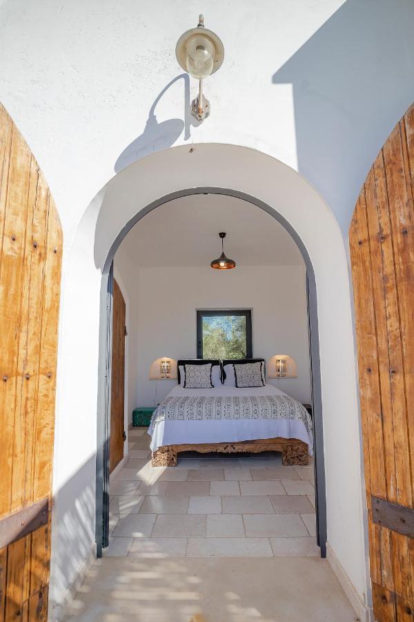Cisternino Villa In Olive Groove Kültér fotó